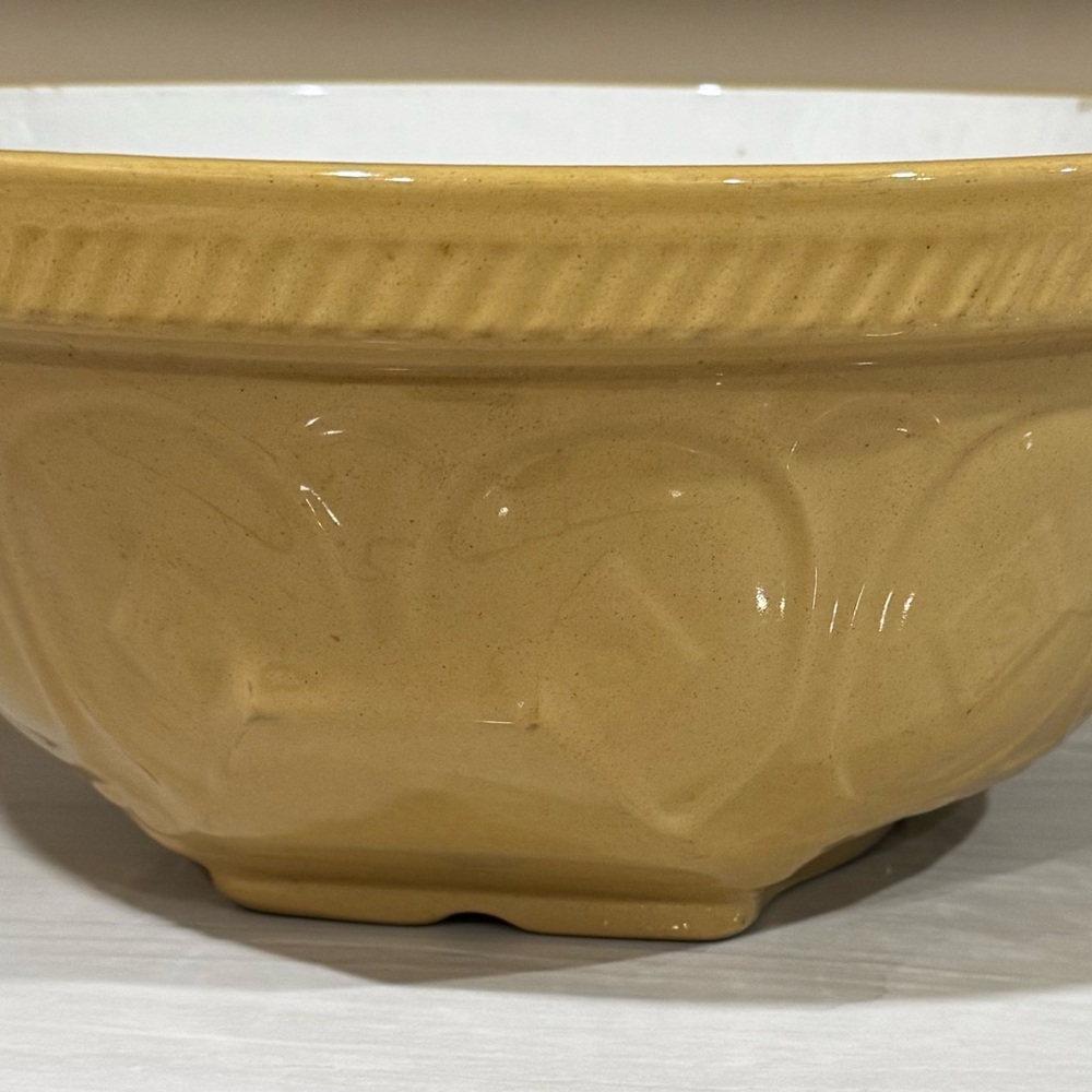 Vintage T. G. Green Gripstand 6’s Tan Mixing Bowl 13” Large